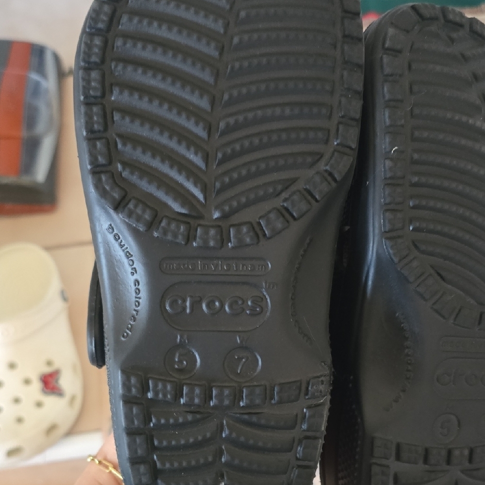 CROCS Black Kids Sandals - Picture 5 of 7